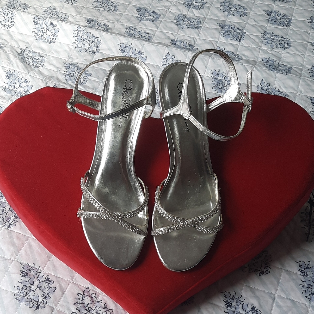Wild Rose Metallic Silver Strappy Heels